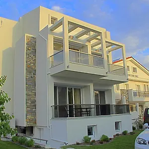 https://sky-rays-luxury-apartments.hotelschalkidiki.net