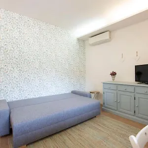 99 Via Esino Ancona