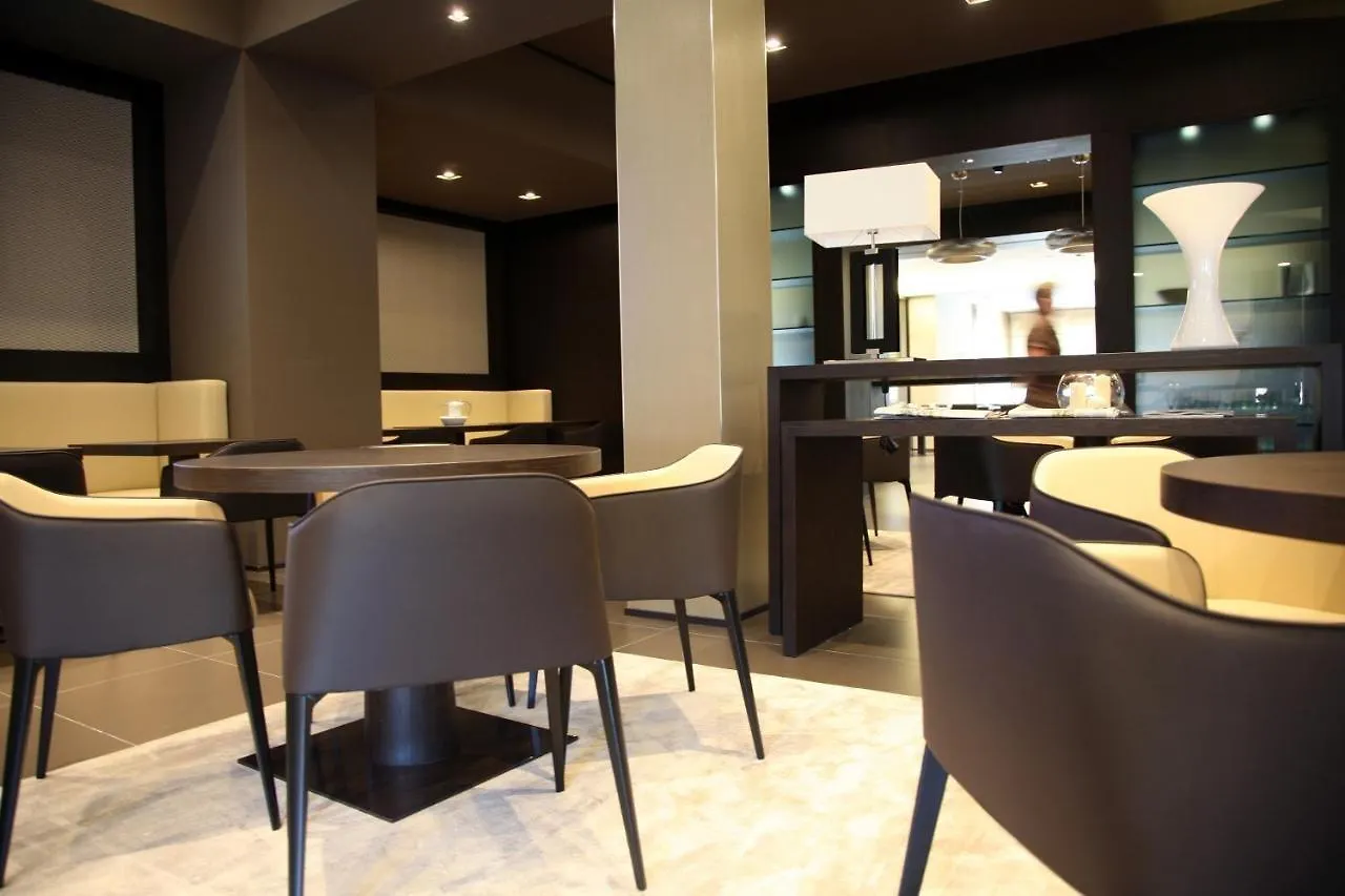Ego Hotel Ανκόνα 4*,